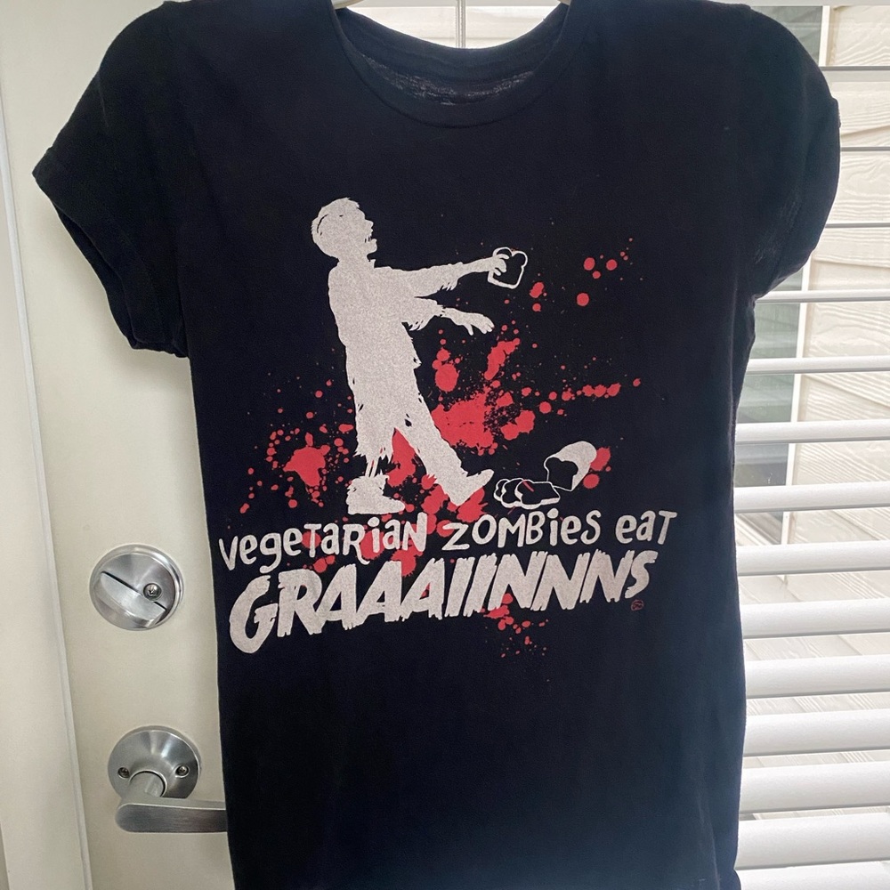 “Veg Zombies Eat Grains” tee, size Small